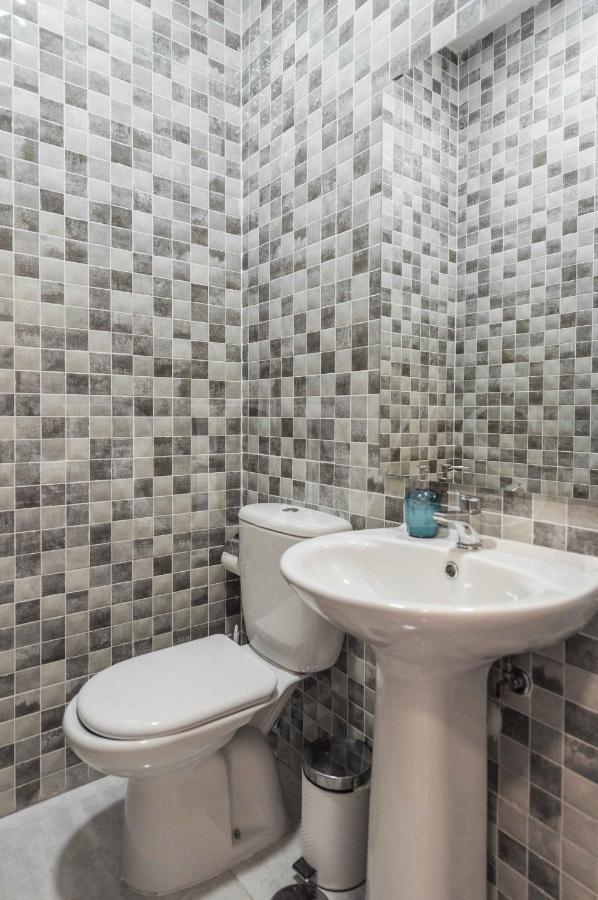 3Br Apartment With Parking And Patio In The Center By Rems Málaga Buitenkant foto