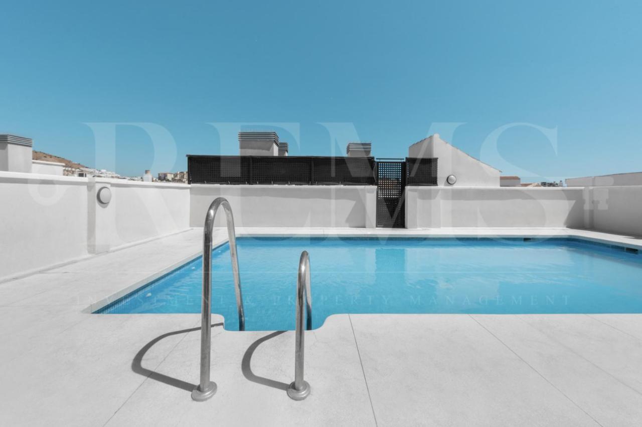 3Br Apartment With Parking And Patio In The Center By Rems Málaga Buitenkant foto
