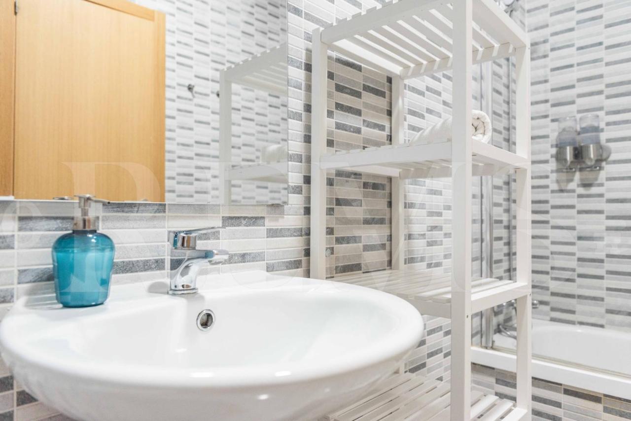 3Br Apartment With Parking And Patio In The Center By Rems Málaga Buitenkant foto